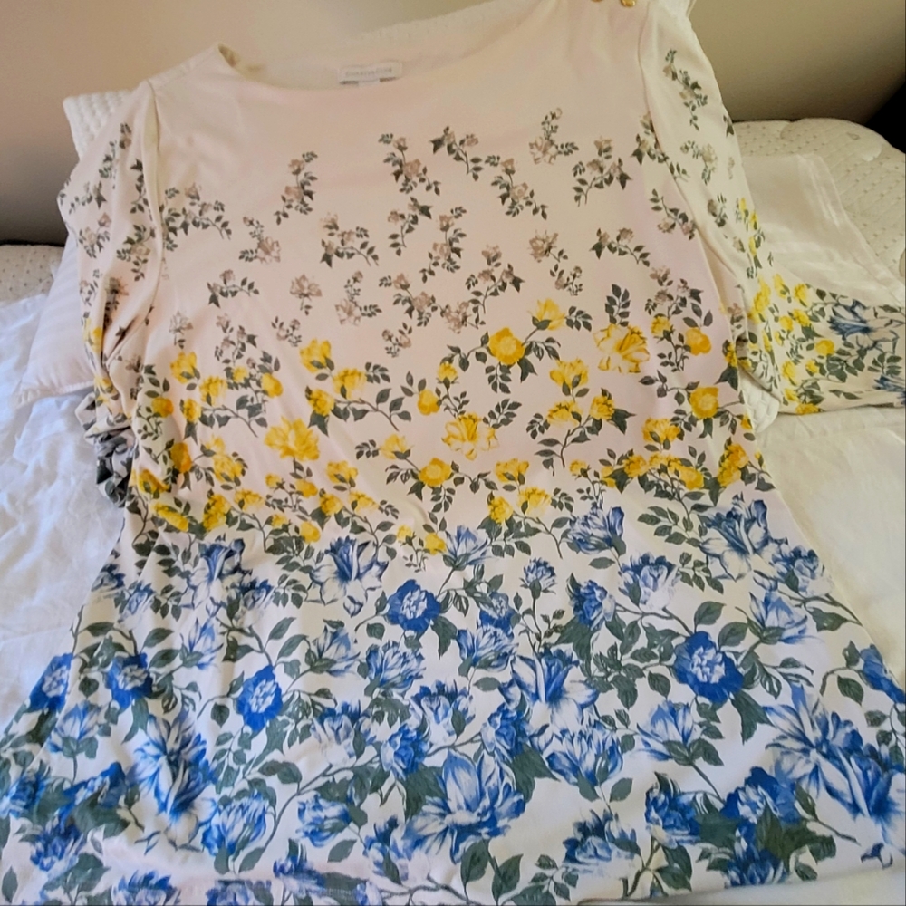 Women's Top